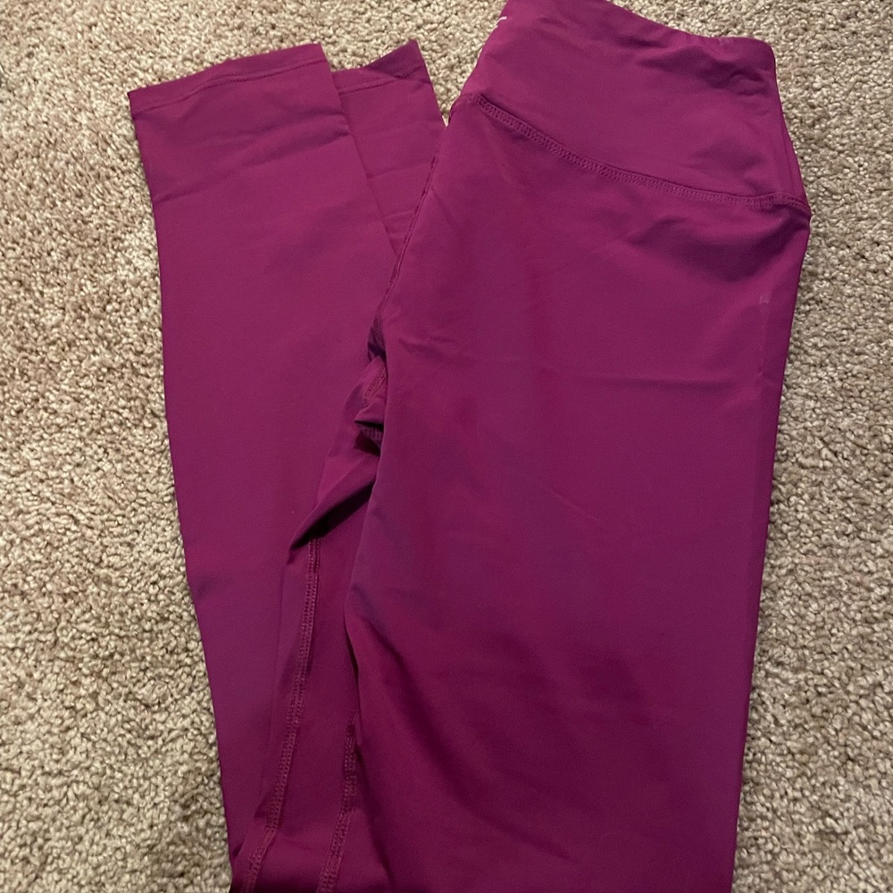 Magenta leggings. Never worn